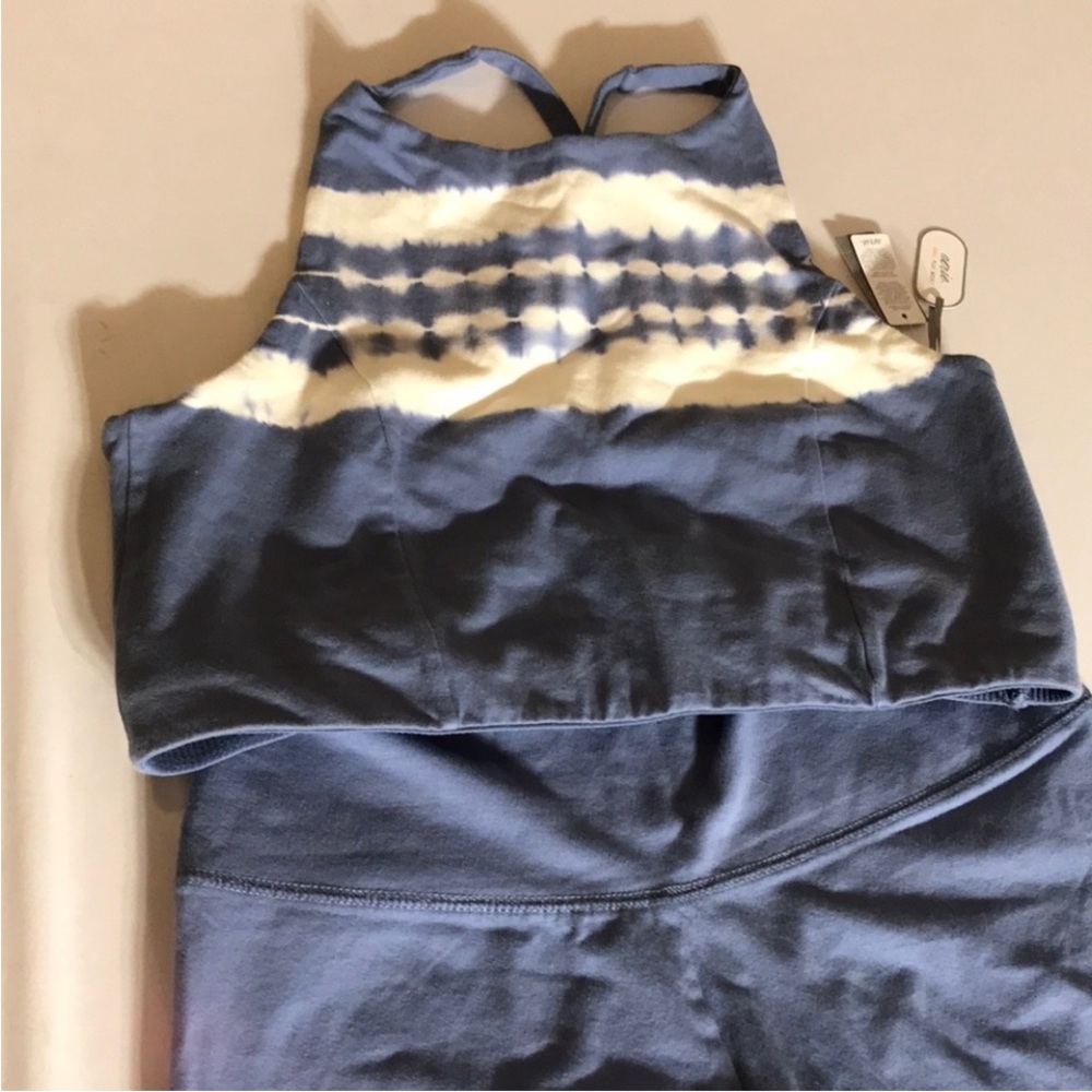 Aerie size Blue and White Tie-Dye Crop Top and Leggings Set